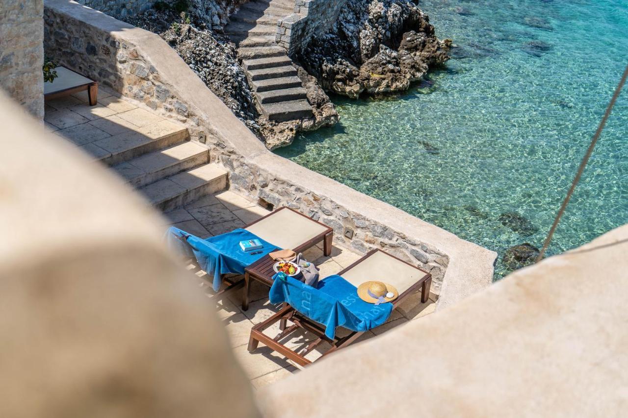Hotel Pirgos Mavromichali Liménion Exterior foto